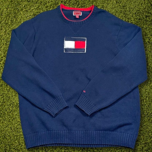 Vintage Tommy Hilfiger 3D Embroidered Logo Sweater - Picture 1 of 5
